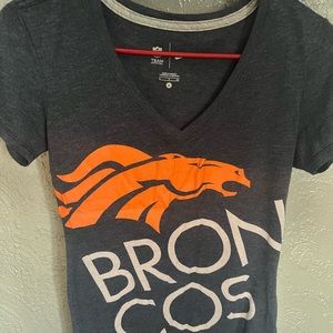 Women’s NFL Broncos Shirt size small